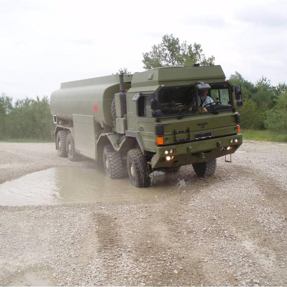 Terrængående tankbil
